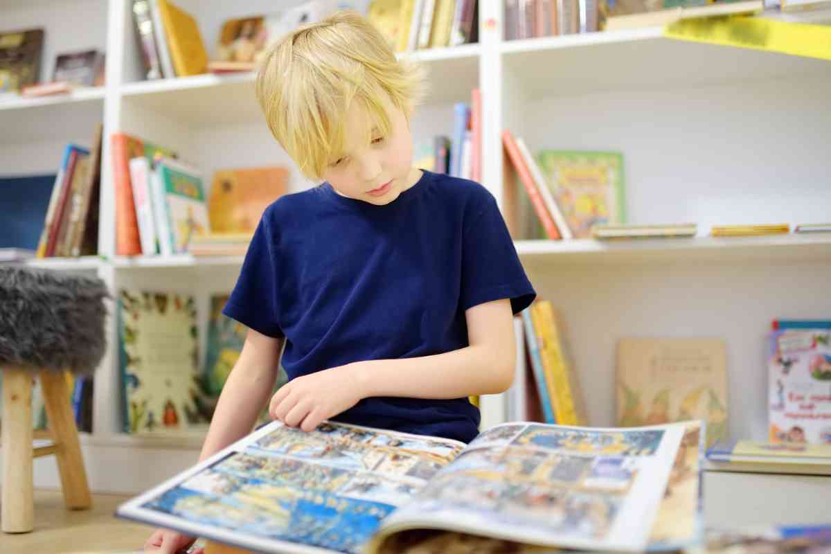 4 Important Myths about Graphic Novels and Comic Books | Future Education Magazine