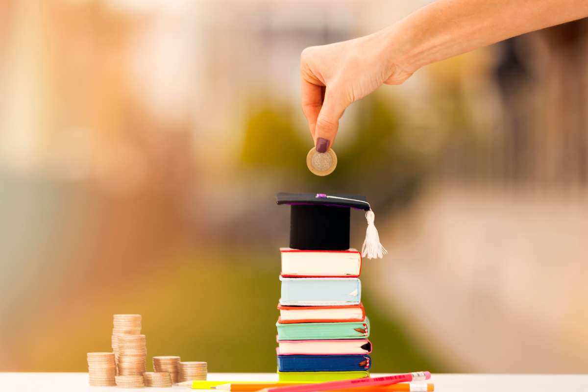 7 fantastic tips on financial management for students