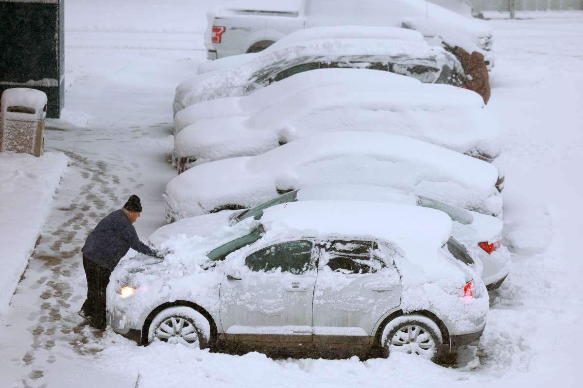 Escambia and Santa Rosa Counties Brace for Winter Storm with Widespread Closures