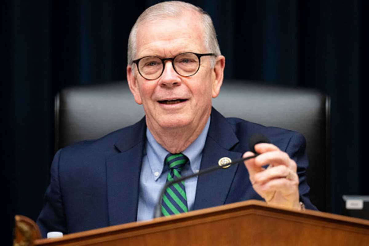 GOP Proposes Overhaul to Student Loan Program, Sparking Concerns Over Access and Repayment