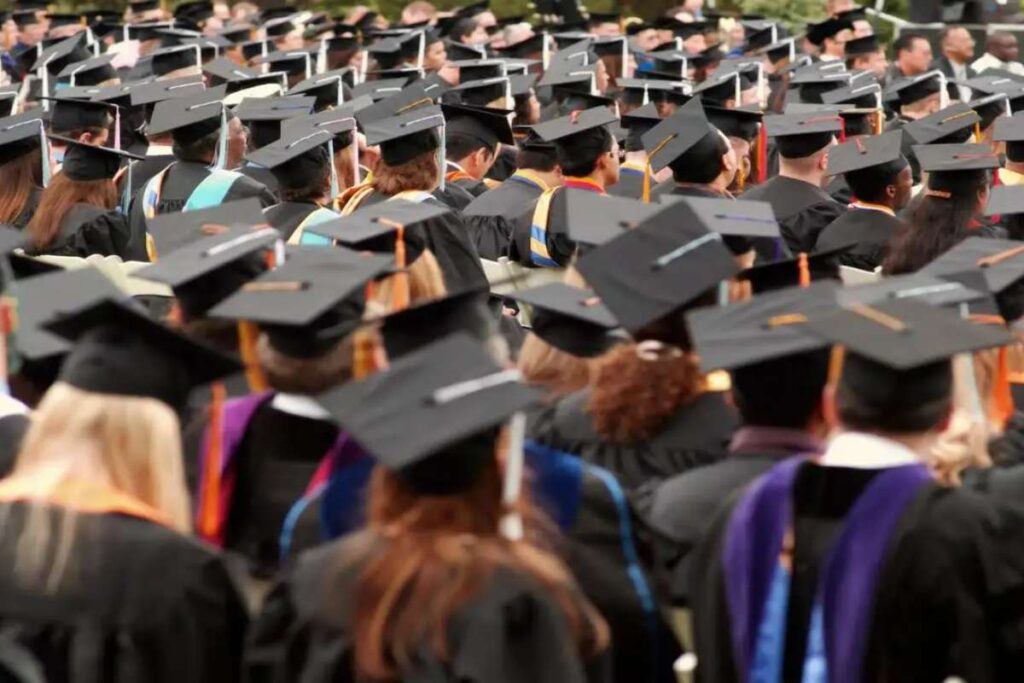 US higher education : Budget Cuts,Enrollment Declines, | Future Education Magazine