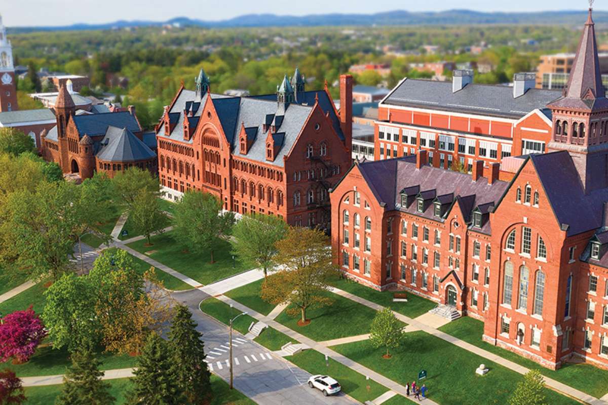 Vermont’s Education Commission Faces Uncertain Future Amid Sweeping Reforms