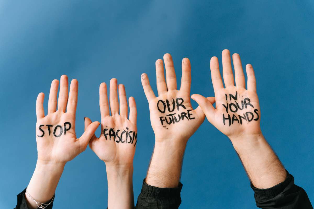 Fighting Fascism Through Knowledge: The Rise of Political Education as a Tool of Resistance