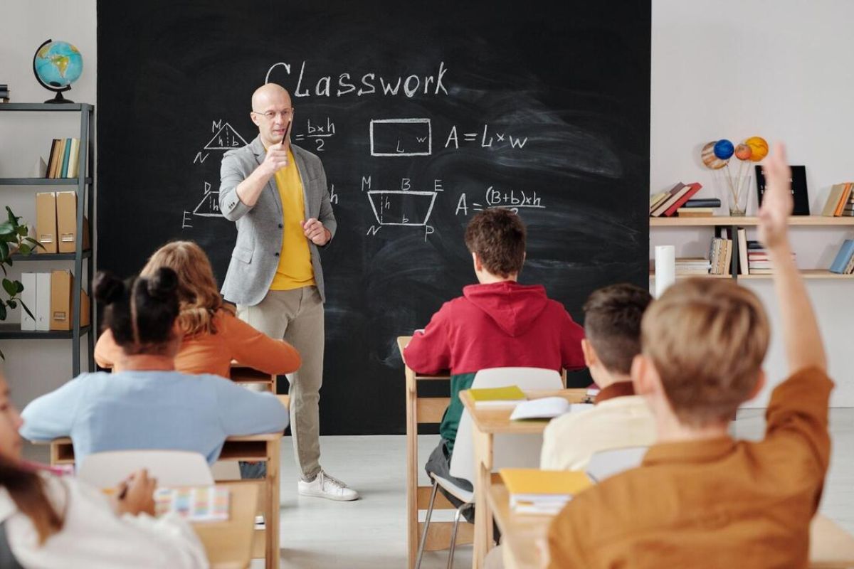 Preparing for an Exam? Here’s What Top Students Do Differently | Future Education Magazine
