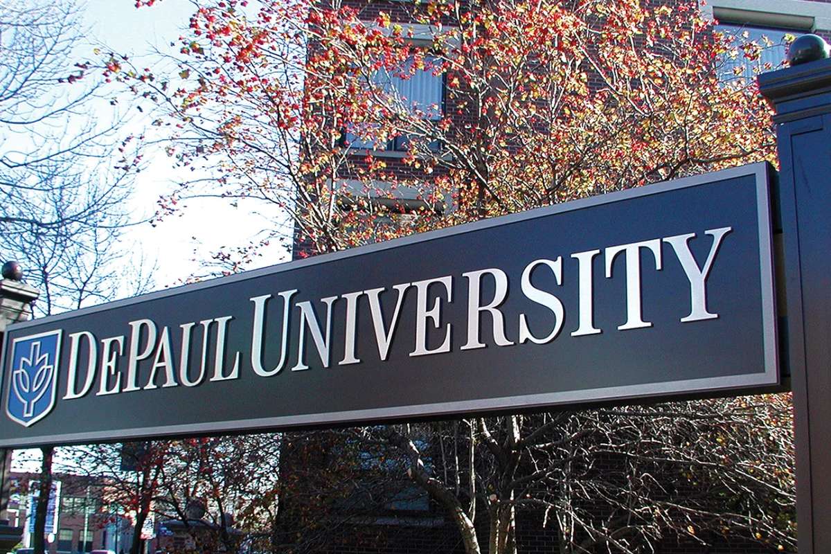 DePaul’s Reproductive Rights Group Faces Ban: Students Adapt with Off-Campus Outreach