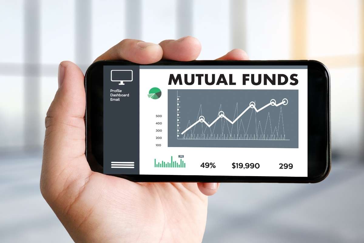 ETF vs Mutual Funds: The Investing Secret Your Parents Wish They Knew | Future Education Magazine