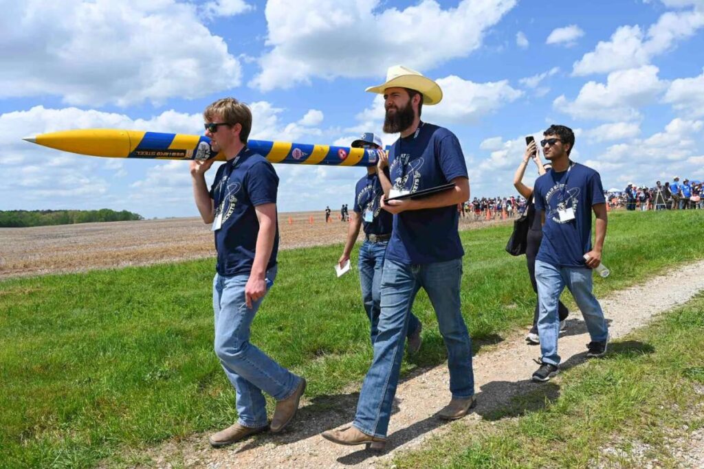 NASA Opens 2026 Student Launch Competition for Young Innovators