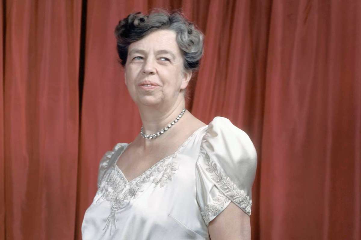 12 Greatest Teachers of the World and the Life Lessons We Still Need Today | Future Education Magazine