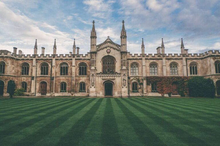 Exploring the Oldest Colleges in the US Schools That Shaped American