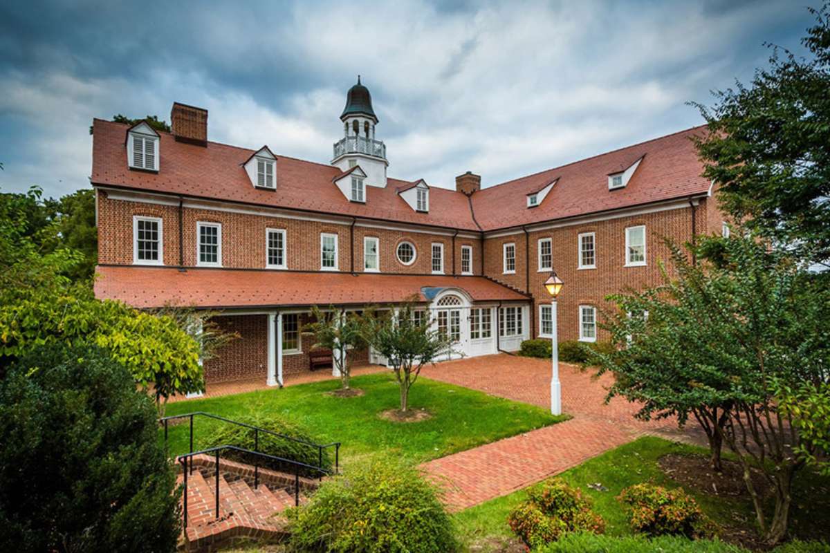 Exploring the Oldest Colleges in the US: Schools That Shaped American Education | Future Education Magazine