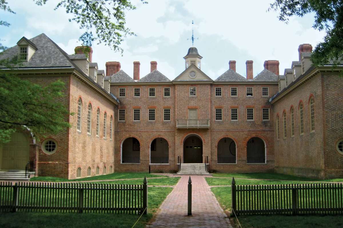 Exploring the Oldest Colleges in the US: Schools That Shaped American Education | Future Education Magazine