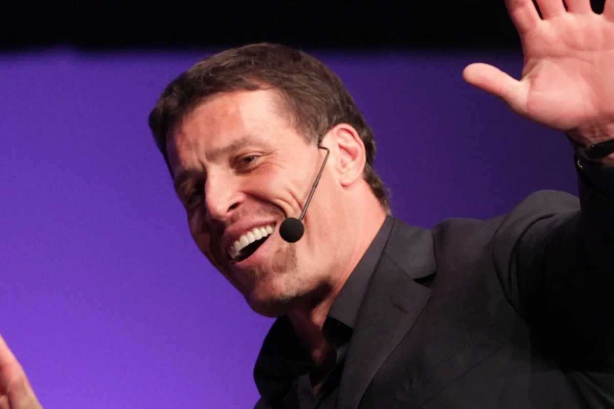 15 Must-Listen Podcasts for Self-Improvement to Transform Your Life | Future Education Magazine