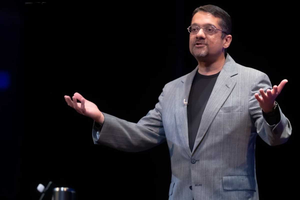 15 Must-Listen Podcasts for Self-Improvement to Transform Your Life | Future Education Magazine