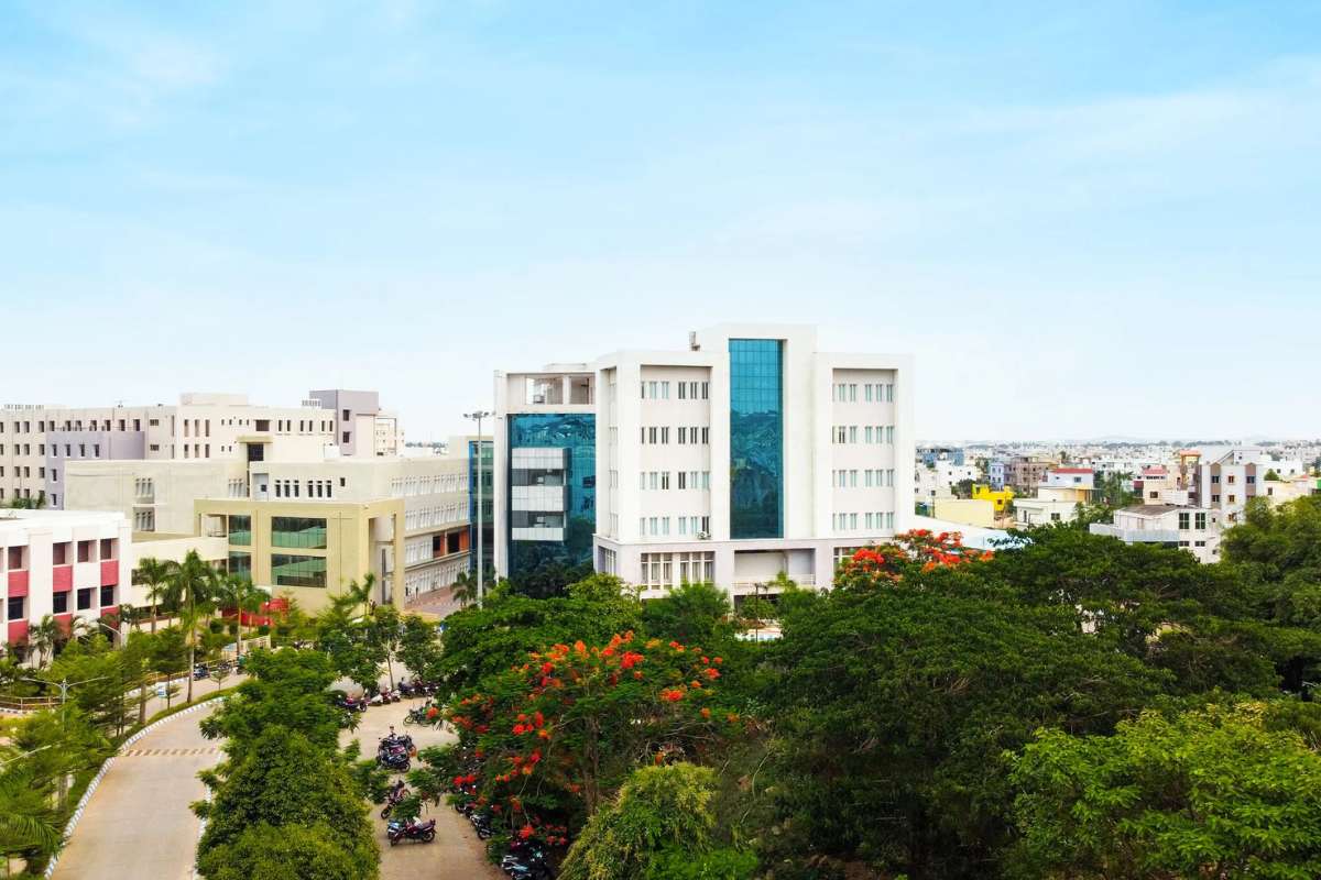 Top Indian Medical Colleges for MBBS: A Complete NEET 2026 Aspirants’ Guide | Future Education Magazine