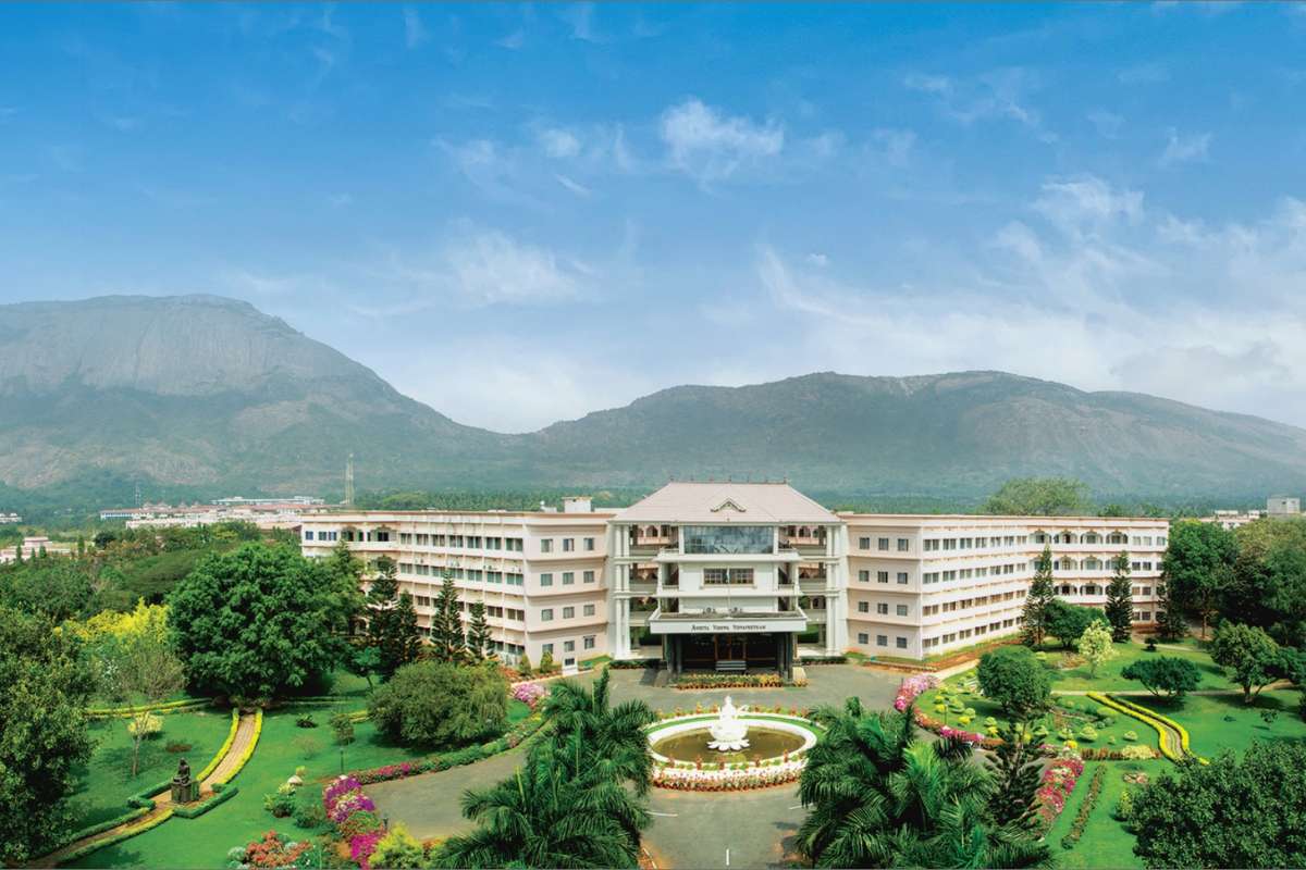 Top Indian Medical Colleges for MBBS: A Complete NEET 2026 Aspirants’ Guide | Future Education Magazine