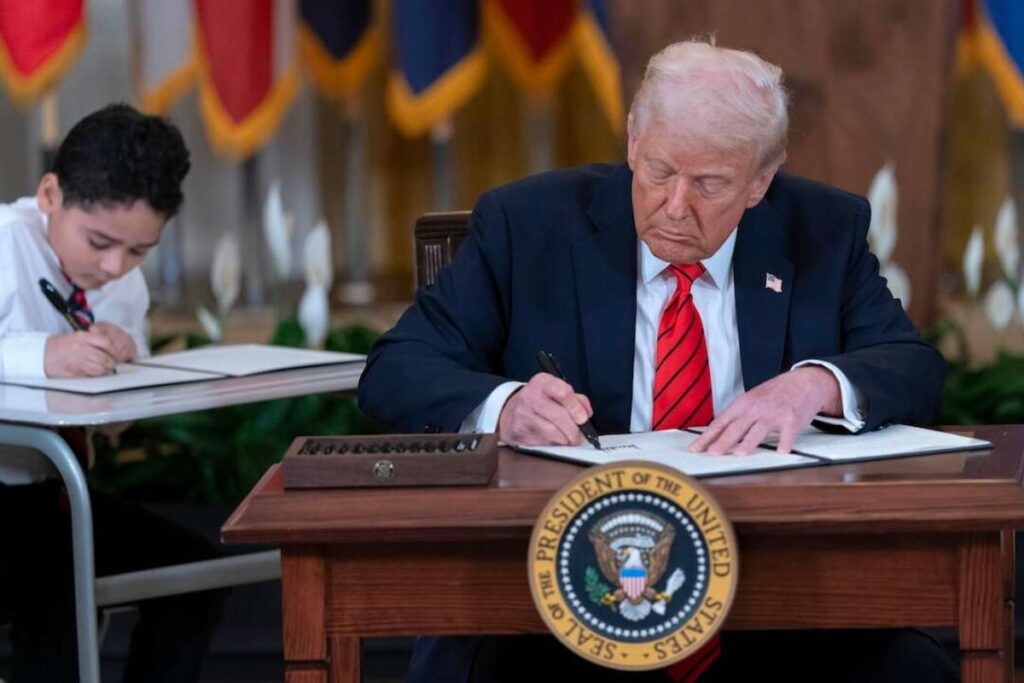 Source - poynter.org