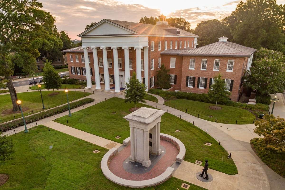 15 Colleges With Highest Acceptance Rates You Should Consider | Future Education Magazine