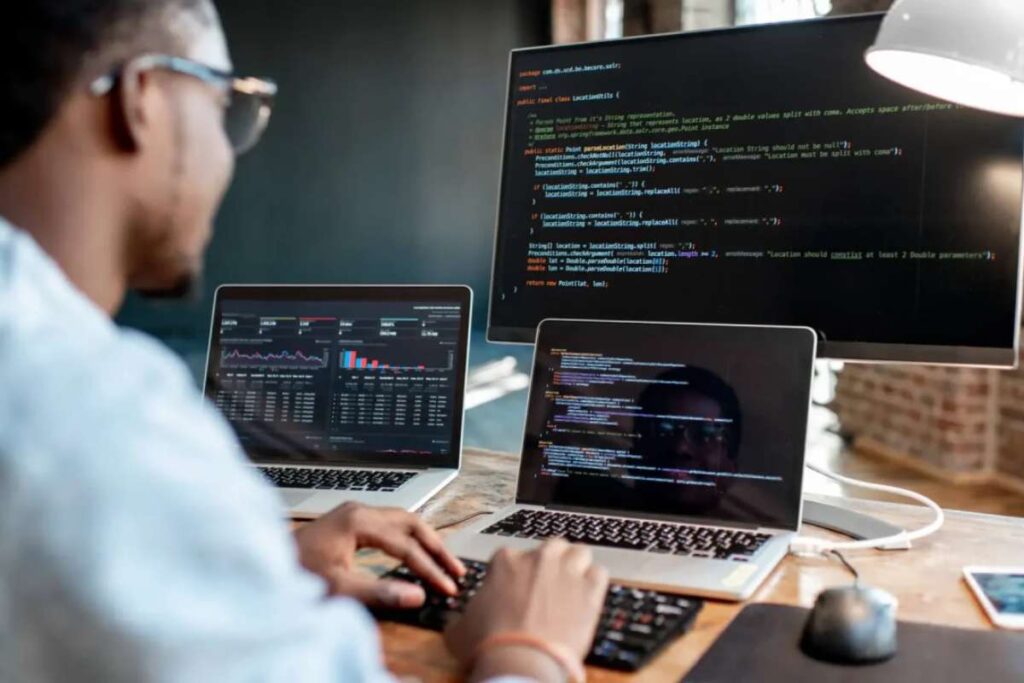 15 Most Useful Degrees for the Future Job Market | Future Education ...