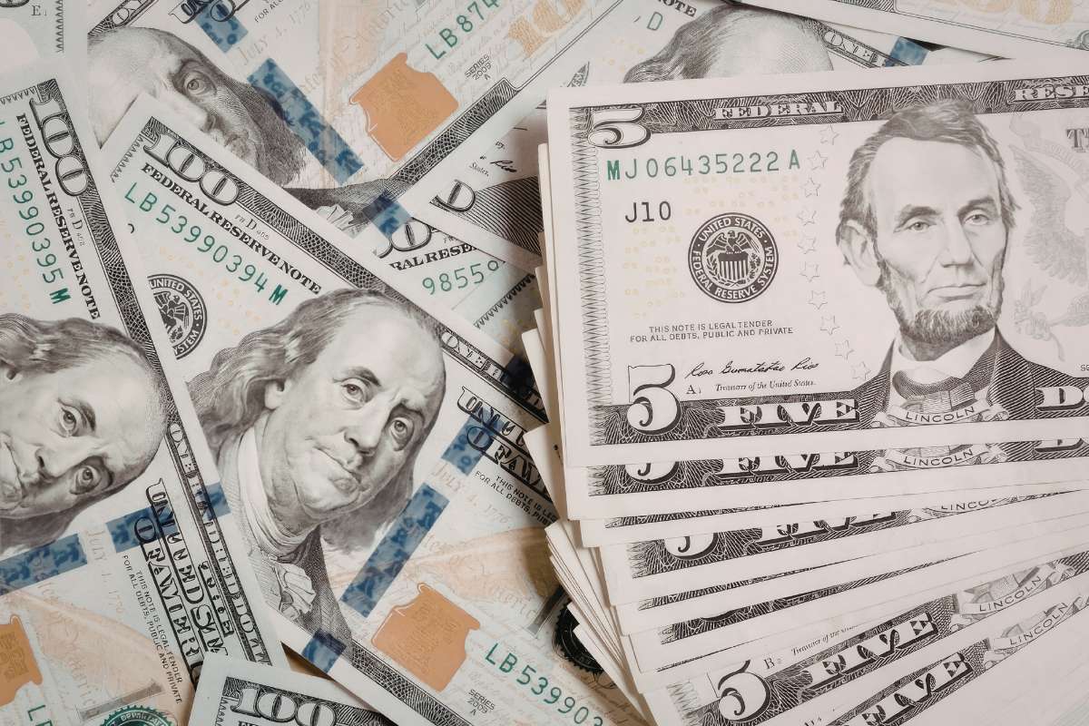 Top 15 Strongest Currencies in the World and Why the US Dollar isn’t #1 | Future Education Magazine