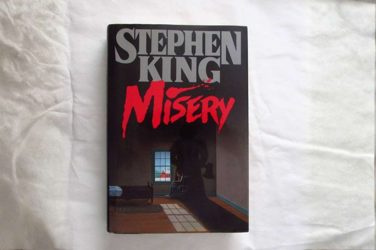 Top 10 Best Stephen King Books That Readers Still Love in 2026 | Future Education Magazine