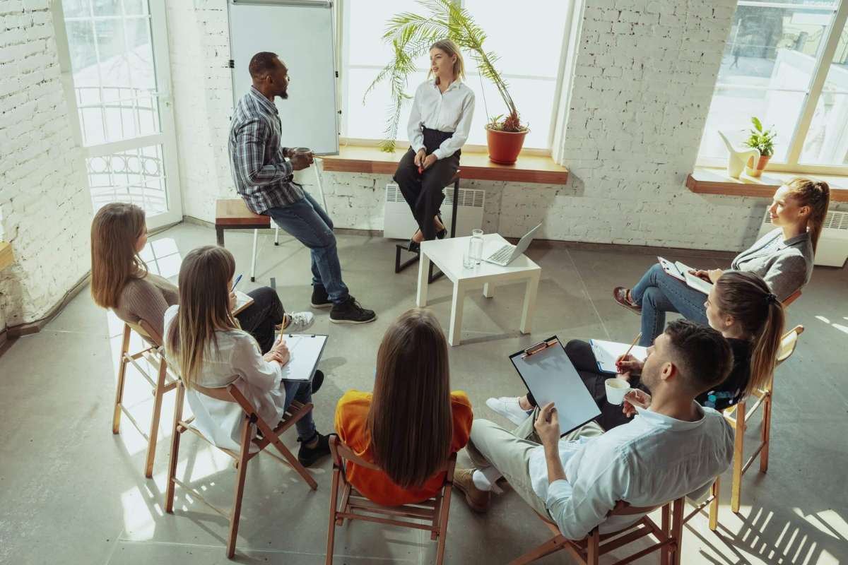 How to Create Leadership Development Programs That Build Stronger Leaders? | Future Education Magazine
