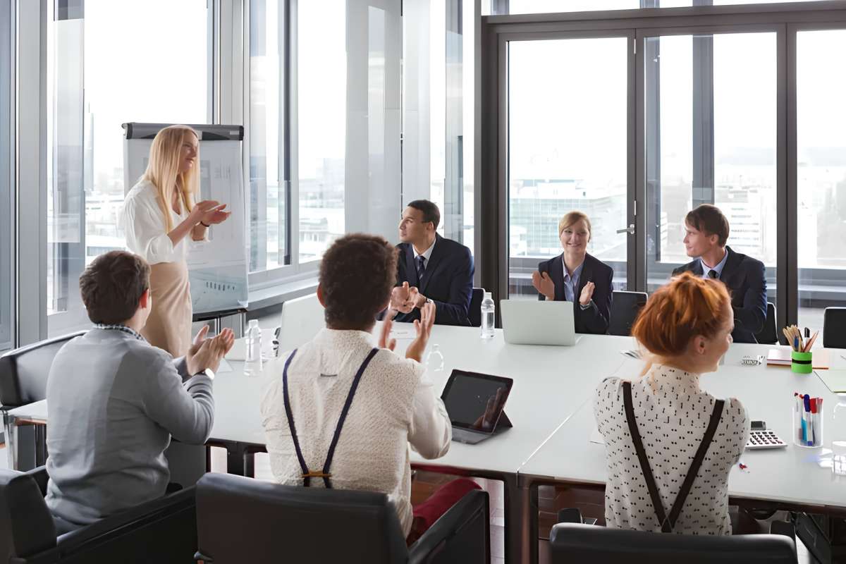 Employee Mentorship Programs: How to Build and Manage Them Successfully | Future Education Magazine
