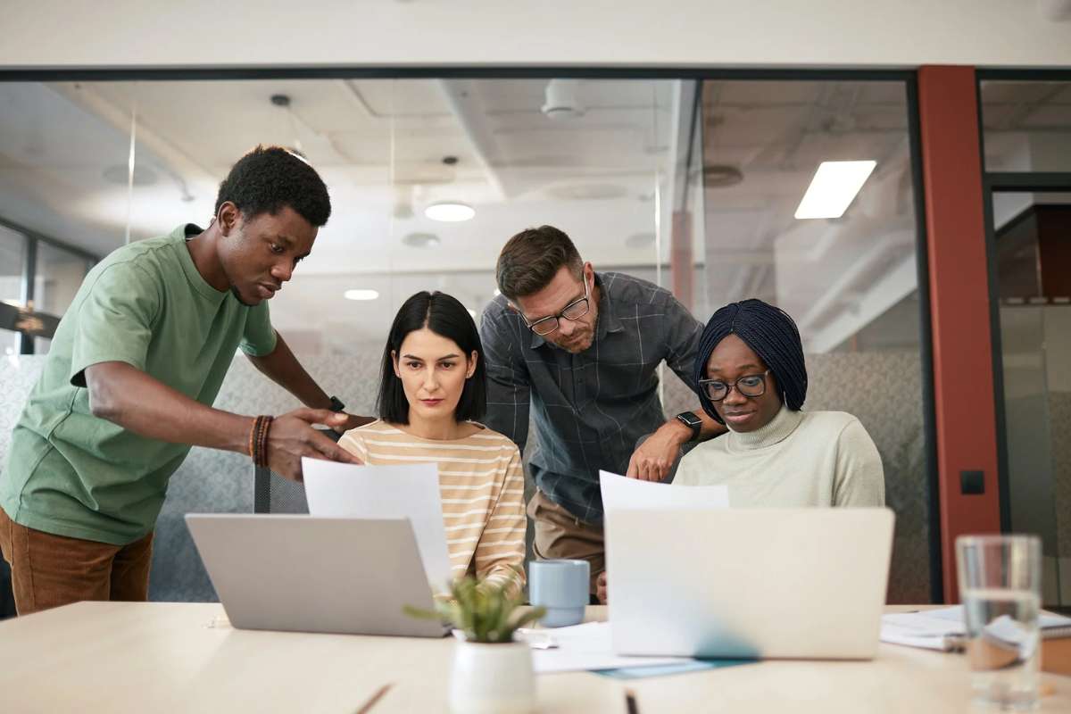 Employee Training vs Employee Development: How Do They Differ? | Future Education Magazine