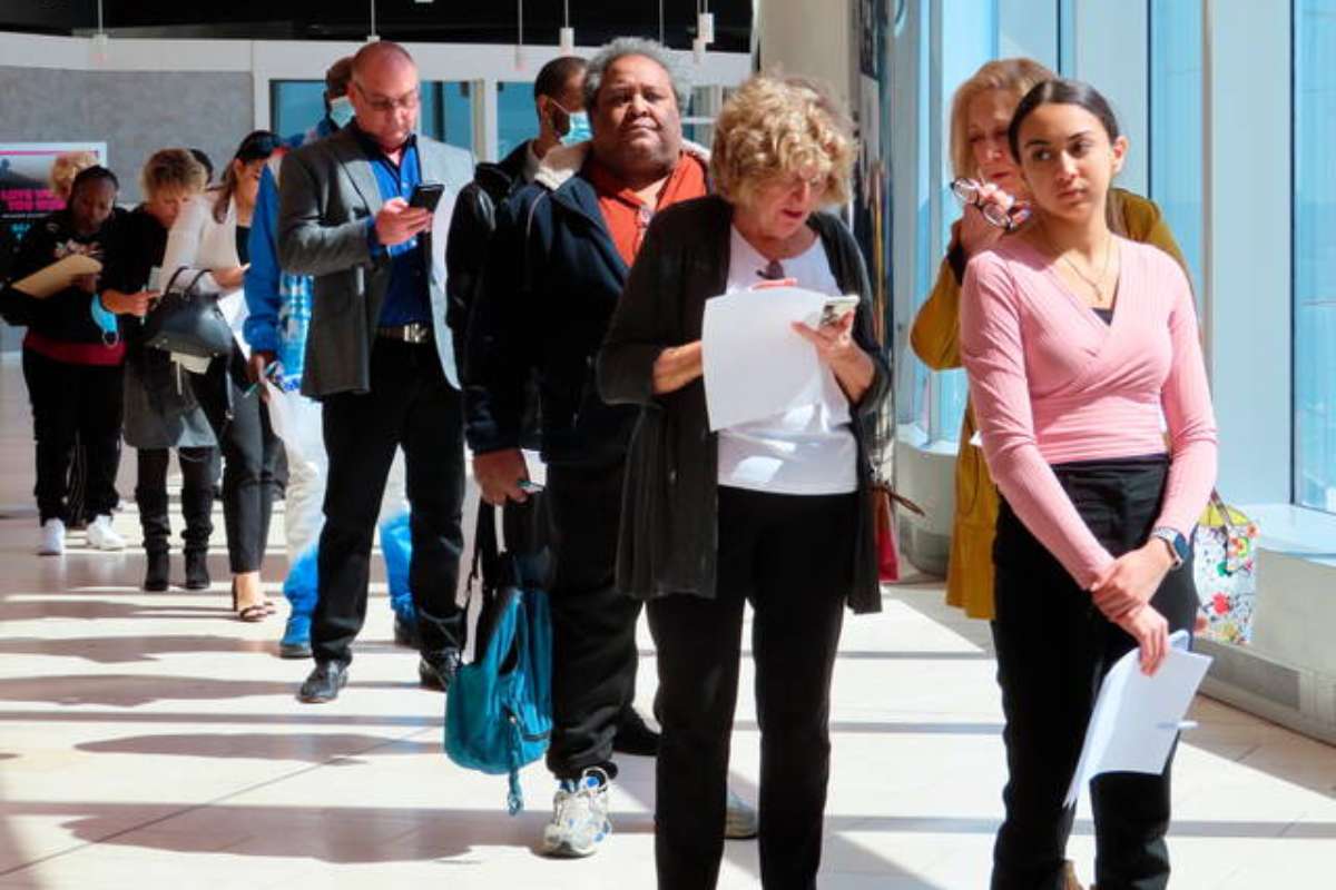 US unemployment rate Holds at 4.2% as July Job Growth Likely Rebounds | Future Education Magazine