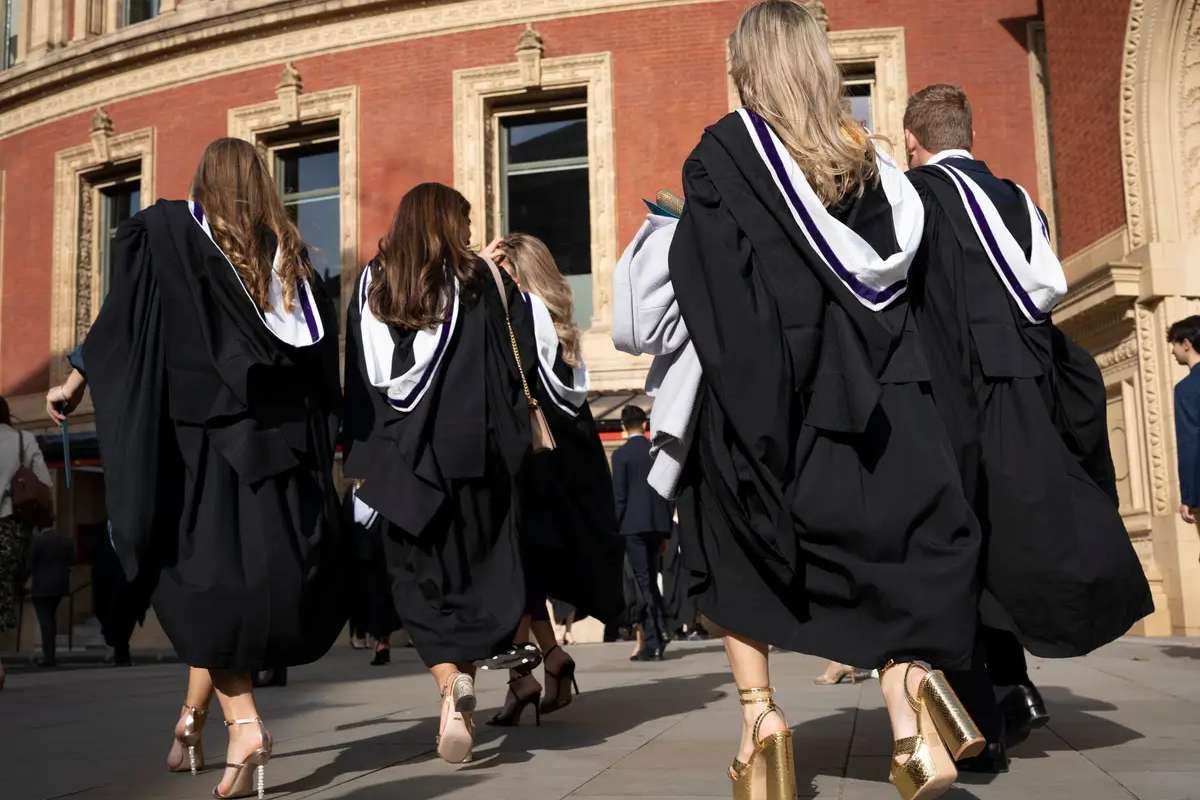 UK Graduate Job Vacancies Hit Decade Low As Hiring Slows | Future Education Magazine
