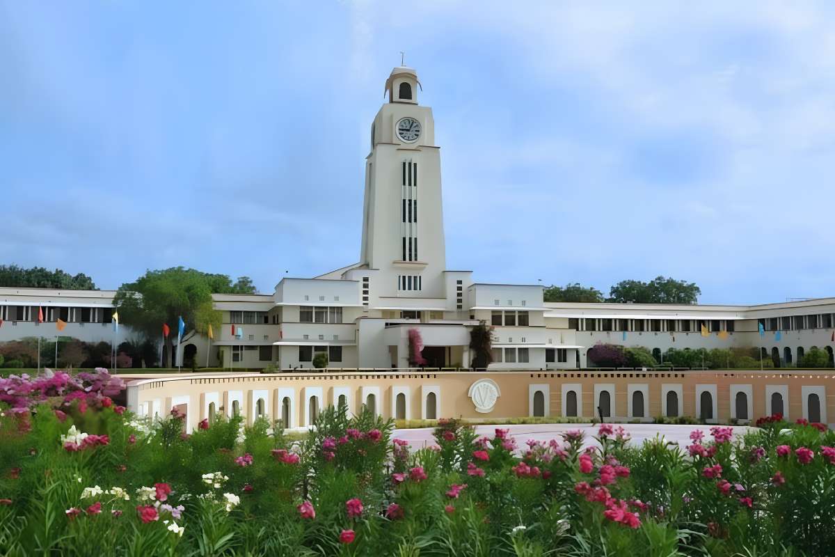 BITS Pilani receives $1 million from alumnus Anurag Jain for AMRIT | Future Education Magazine
